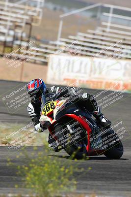 media/Jun-04-2022-WERA (Sat) [[b852bbbd55]]/Practice Races/5-750cc and up novices/